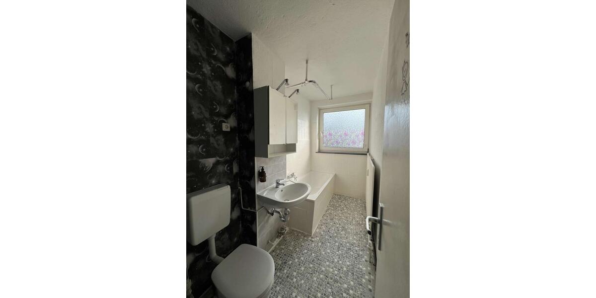 Etagenwohnung Emden - 3 Zimmer, 61 m&sup2;, 400&euro; | Angebot:25079787