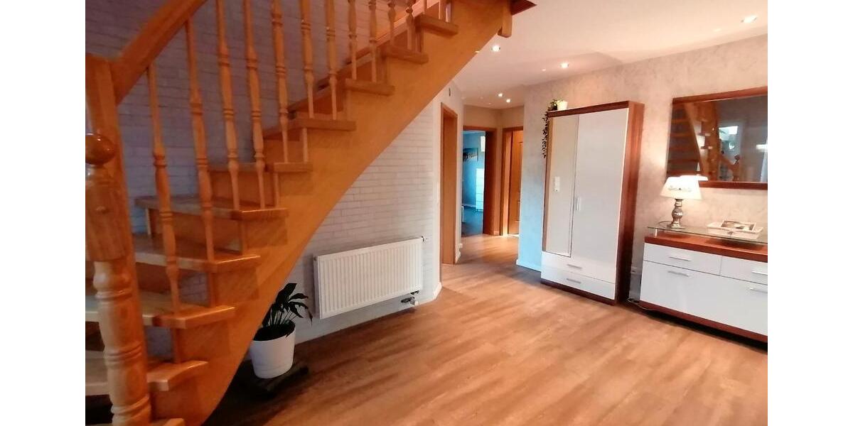 Einfamilienhaus Upgant-Schott Schott - 8 Zimmer, 183 m&sup2;, 450.000&euro; | Angebot:26003766