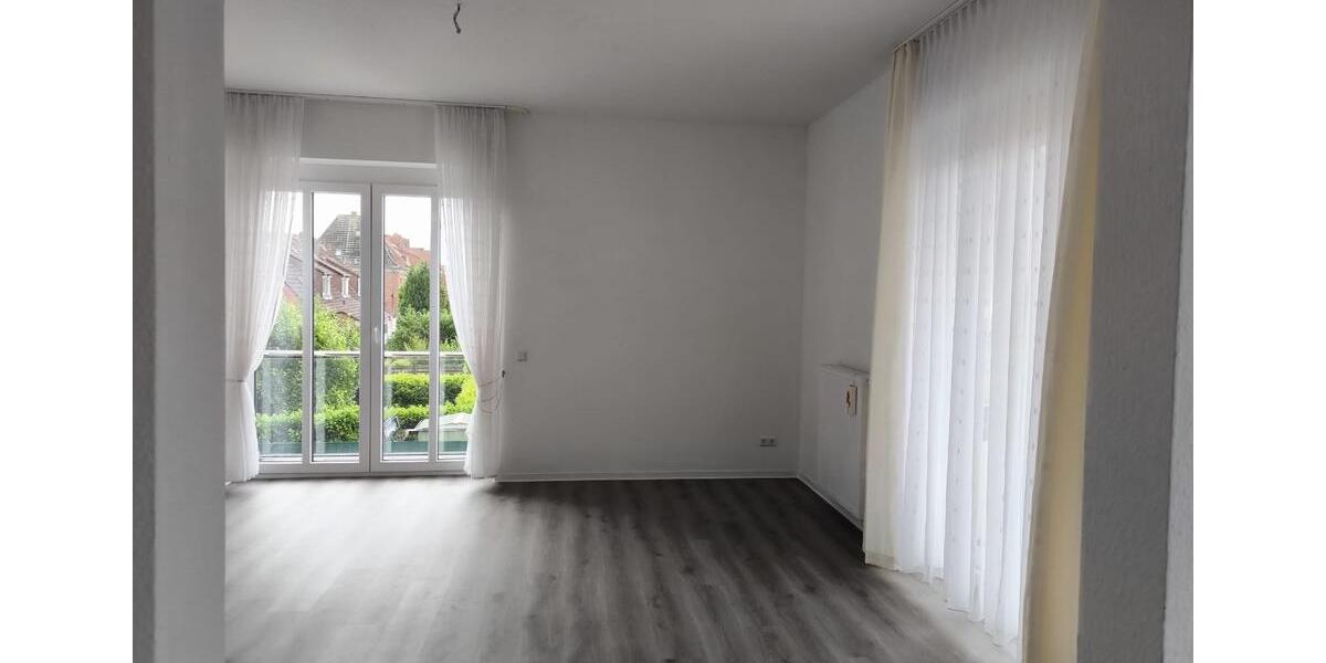 Etagenwohnung Emden - 3 Zimmer, 93 m&sup2;, 1.125&euro; | Angebot:25377056