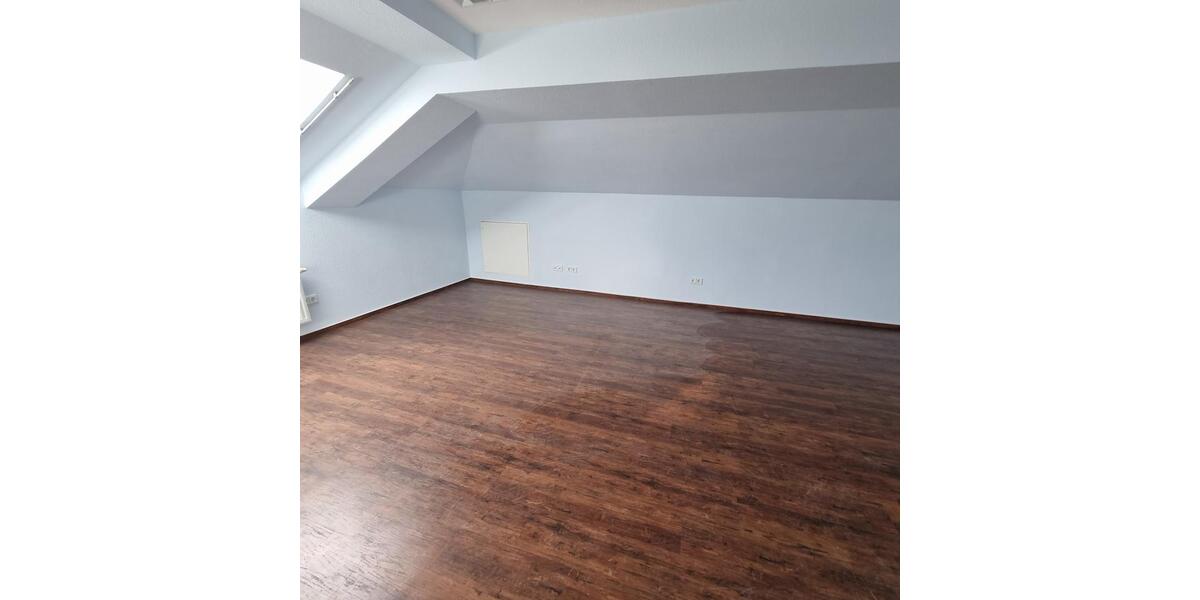 Etagenwohnung Weener - 2 Zimmer, 100 m&sup2;, 850&euro; | Angebot:25309979