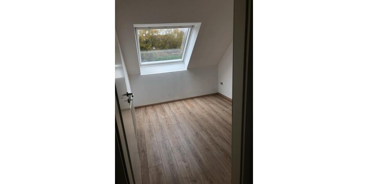 Doppelhaushälfte Westoverledingen - 4 Zimmer, 120 m&sup2;, 299.000&euro; | Angebot:25873741