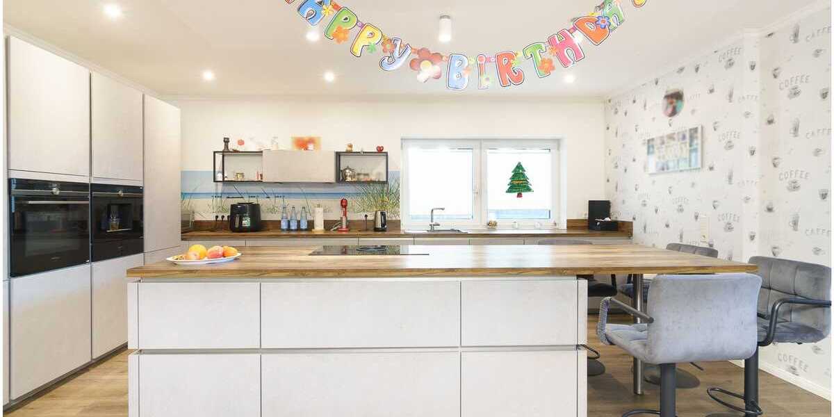 ***Modernes Anwesen - Haus mit Einliegerwohnung auf ca. 4.900 m² Grundstück mit Teich in Flachsmeer*** - Einfamilienhaus Westoverledingen | Angebot:23273632