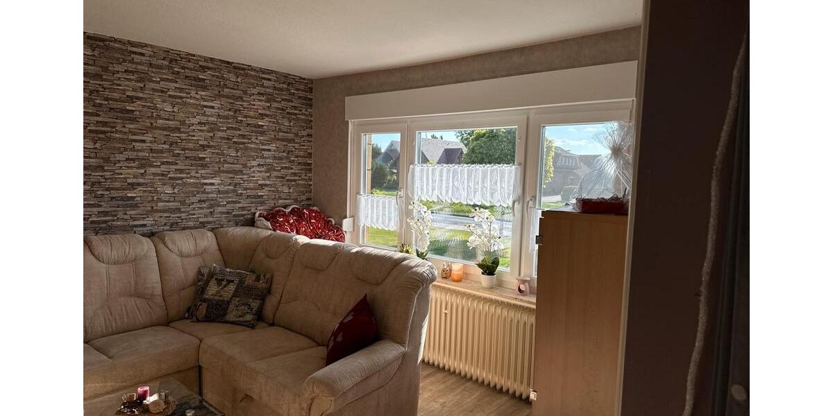 Bungalow Westoverledingen - 4 Zimmer, 170 m&sup2;, 1.350&euro; | Angebot:24401851