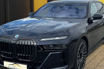 BMW 740 20.000 km 119.885 &euro; Leer 26789