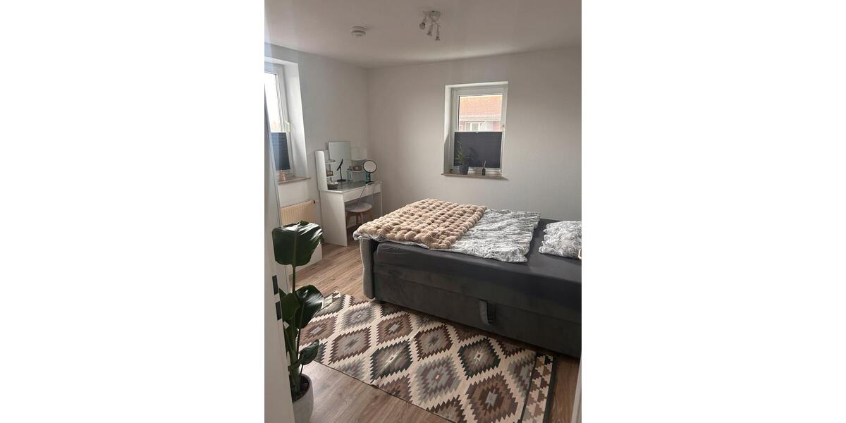 Etagenwohnung Aurich - 2.5 Zimmer, 80 m&sup2;, 1.100&euro; | Angebot:25933191