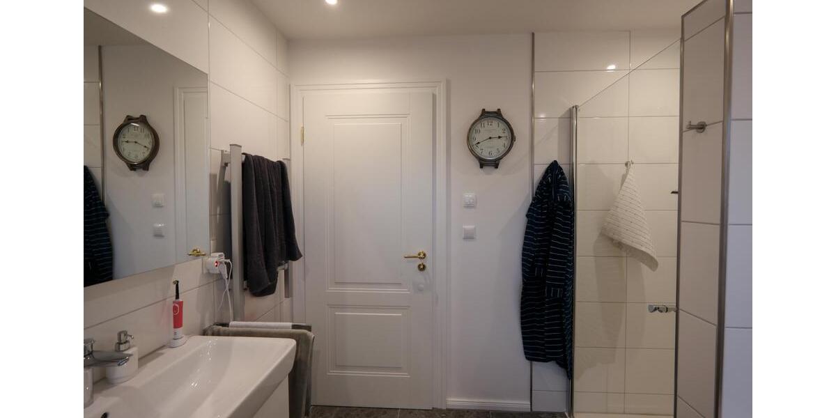 Etagenwohnung Aurich - 3 Zimmer, 97 m&sup2;, 1.250&euro; | Angebot:24590152