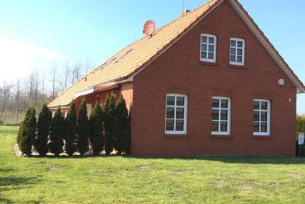 Haus Norden - 3 Zimmer, 145 m&sup2;, 1.290&euro; | Angebot:25589917