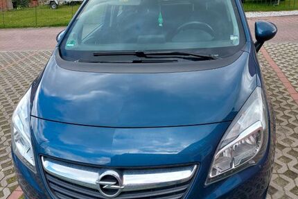 Opel Meriva 33.000 km 9.300 &euro; Emden 26725