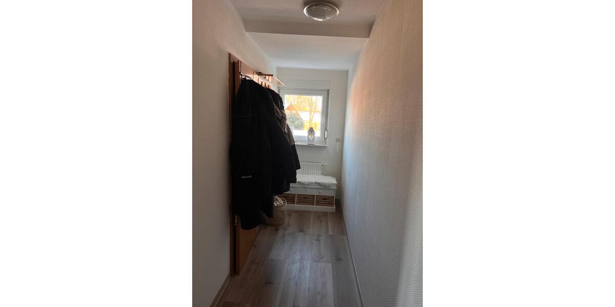 Etagenwohnung Aurich Egels und Wallinghausen - 5 Zimmer, 95 m&sup2;, 650&euro; | Angebot:25948848