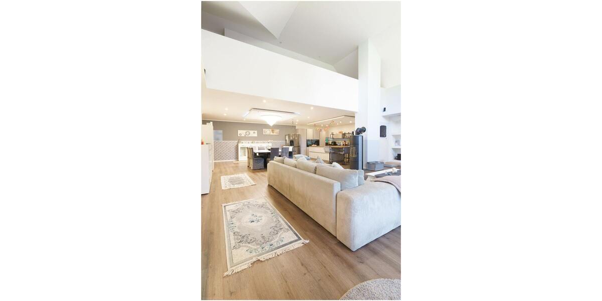 ***Modernes Anwesen - Haus mit Einliegerwohnung auf ca. 4.900 m² Grundstück mit Teich in Flachsmeer*** - Einfamilienhaus Westoverledingen | Angebot:23273632