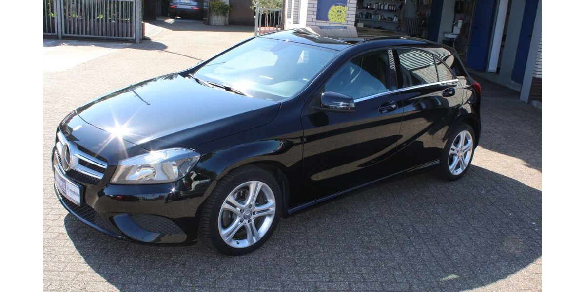 Mercedes-Benz A 180 72.800 km 16.600 &euro; Leer 26789