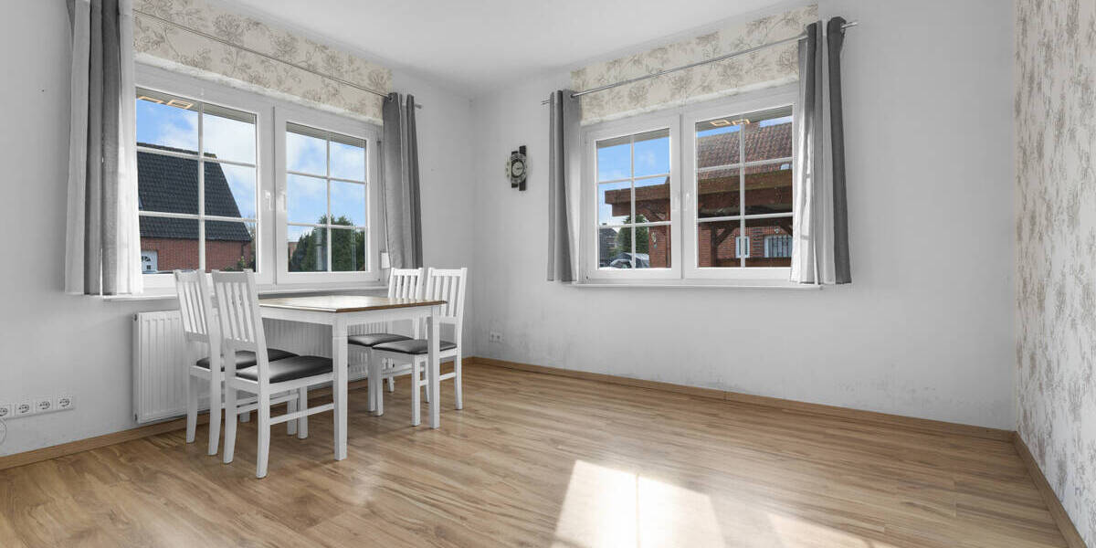 Einfamilienhaus Krummhörn Uttum - 5 Zimmer, 100 m&sup2;, 195.000&euro; | Angebot:25957188