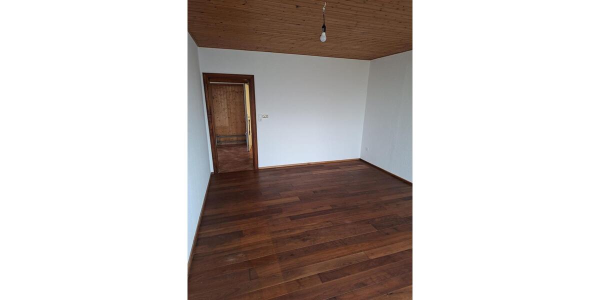 Etagenwohnung Emden - 2 Zimmer, 63 m&sup2;, 570&euro; | Angebot:25479619