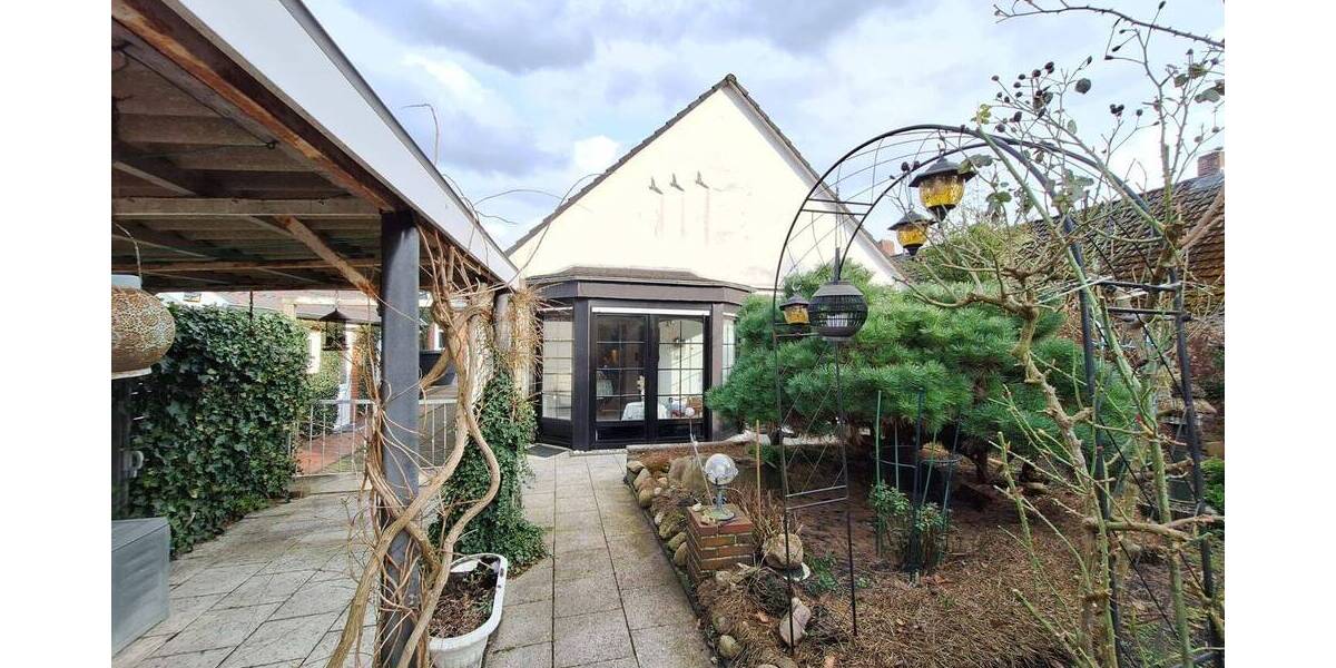 Mehrfamilienhaus, Wohnhaus Weener - 5 Zimmer, 100 m&sup2;, 115.000&euro; | Angebot:26029001