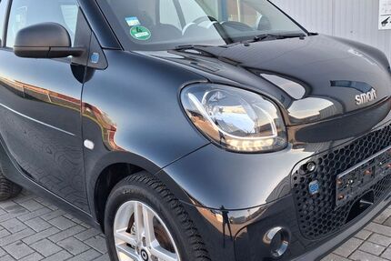 Smart ForTwo 27.000 km 9.950 &euro; Upgant- Schott 26529