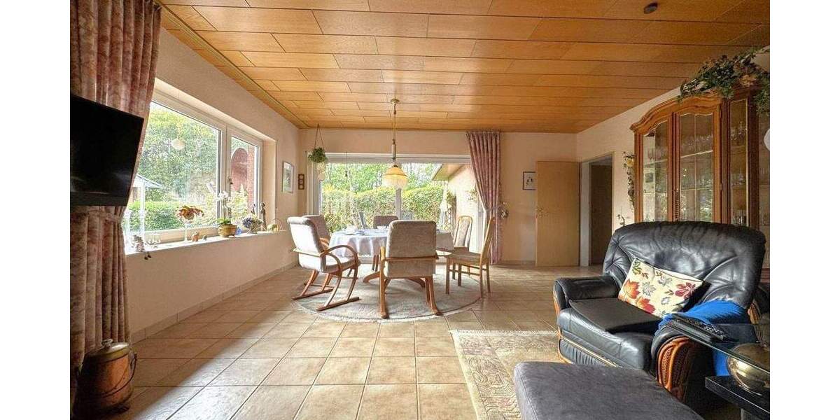 Bungalow Berumbur - 4 Zimmer, 135 m&sup2;, 295.000&euro; | Angebot:25736855