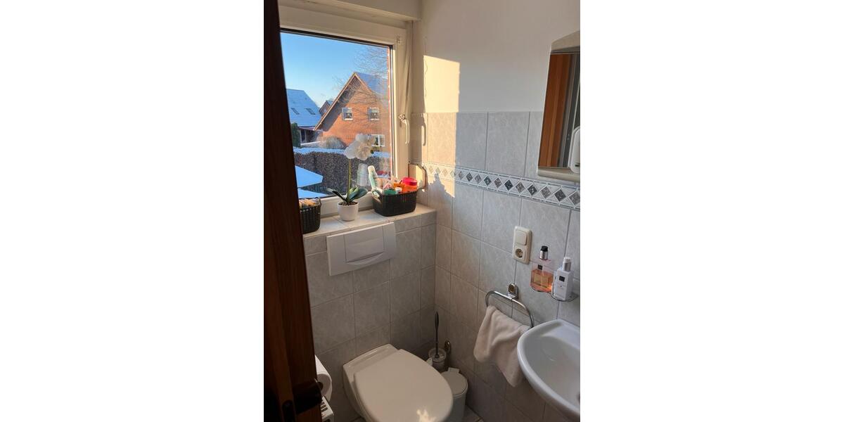 Etagenwohnung Aurich Egels und Wallinghausen - 5 Zimmer, 95 m&sup2;, 650&euro; | Angebot:25948848