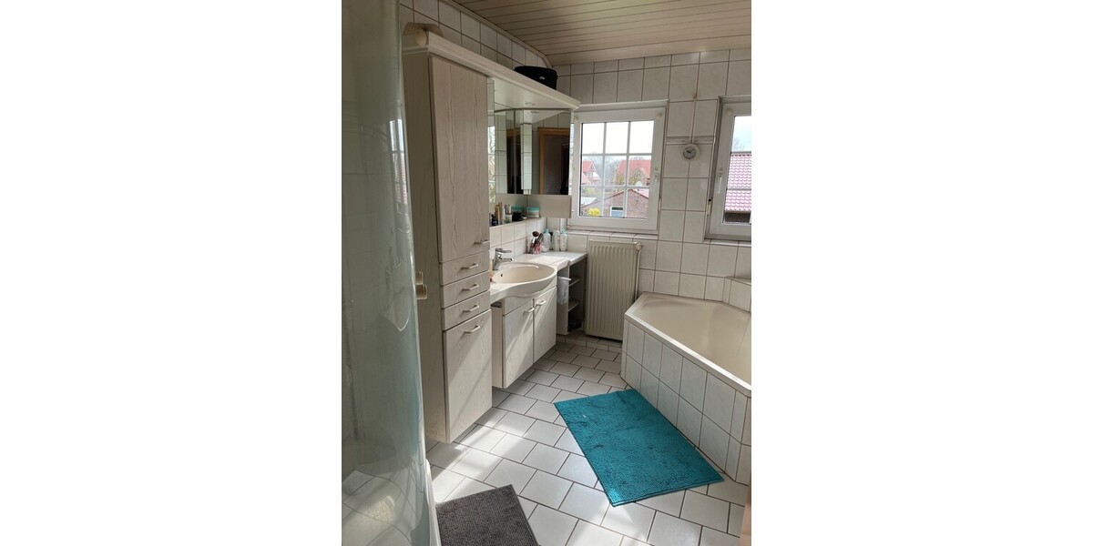 Großzügiges Wohnhaus mit Vollkeller in verkehrsgünstiger Wohnlage von Westerende-Kirchloog - Einfamilienhaus Ihlow | Angebot:26998612
