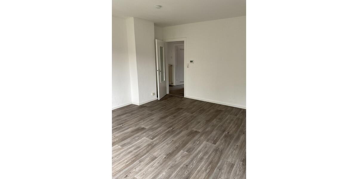 Etagenwohnung Emden - 1 Zimmer, 60 m&sup2;, 570&euro; | Angebot:26663776