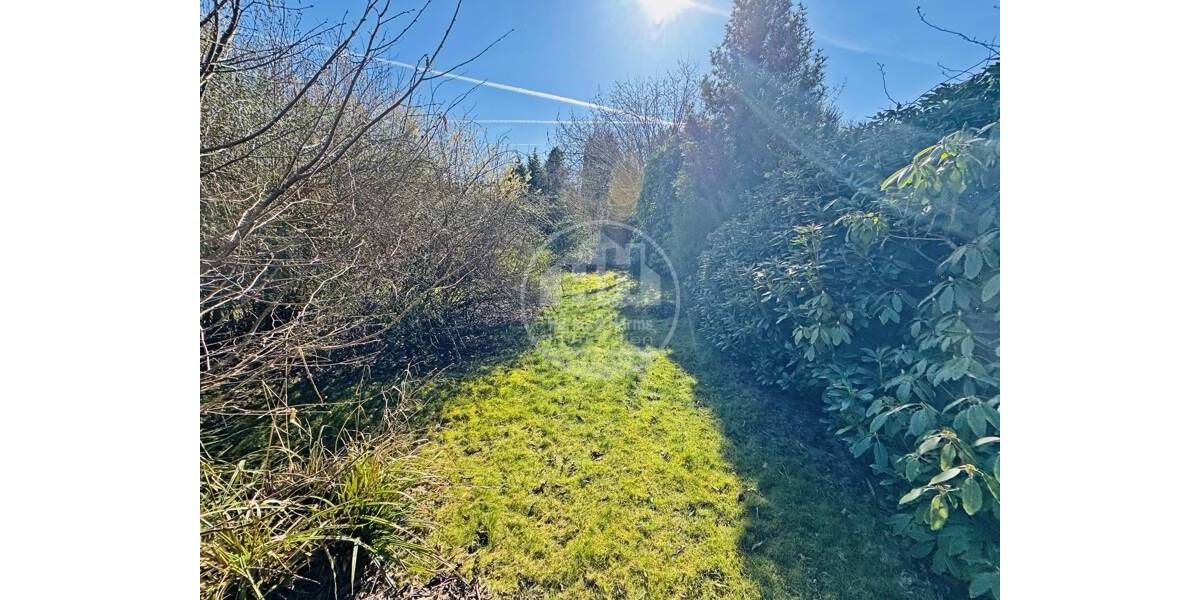 Doppelhaushälfte Aurich Innenstadt - 5 Zimmer, 130 m&sup2;, 220.000&euro; | Angebot:26116425