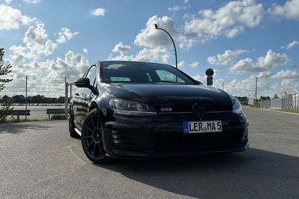 VW Golf 198.000 km 9.900 &euro; Moormerland 26802