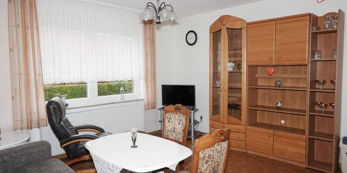 Etagenwohnung Aurich Schirum - 2 Zimmer, 40 m&sup2;, 300&euro; | Angebot:26875030