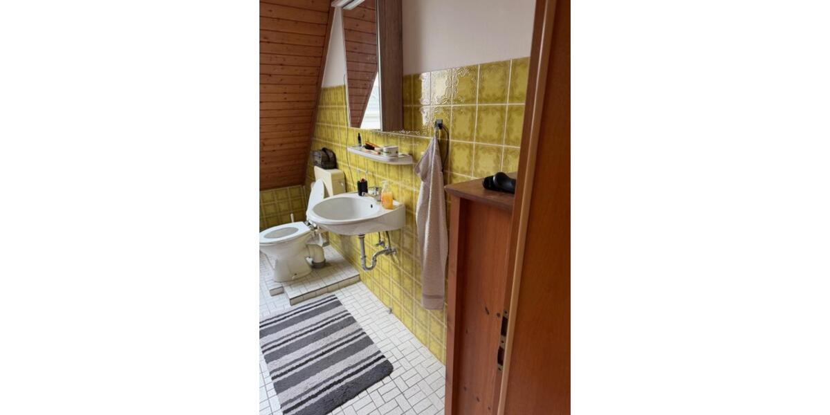 Dachgeschoßwohnung Emden Rysumer Landstraße - 2 Zimmer, 67 m&sup2;, 650&euro; | Angebot:25831569