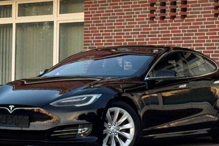 Tesla Model S 212.000 km 17.900 &euro; Nortmoor 26845