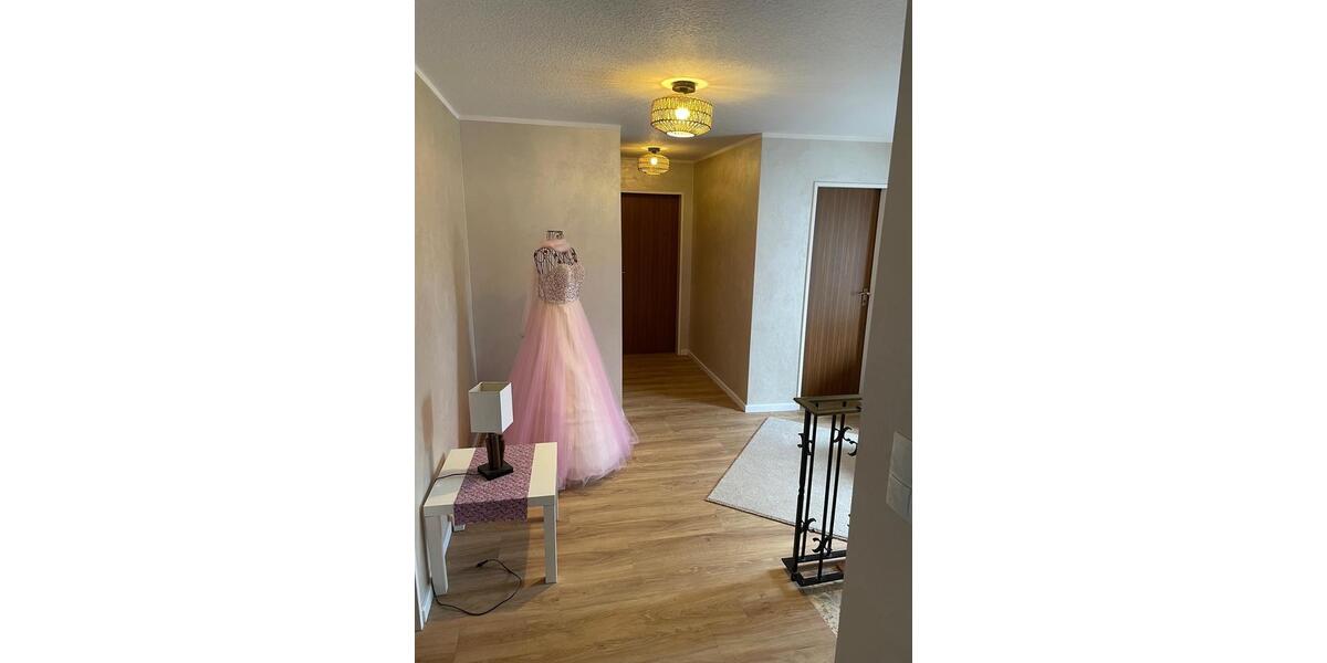 Einfamilienhaus Hesel - 7 Zimmer, 180 m&sup2;, 330.000&euro; | Angebot:25942770