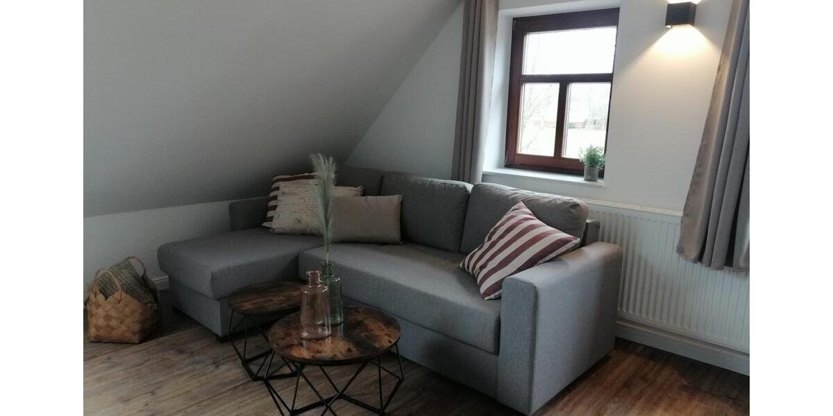 Dachgeschoßwohnung Ihlow - 1 Zimmer, 60 m&sup2;, 650&euro; | Angebot:25719903