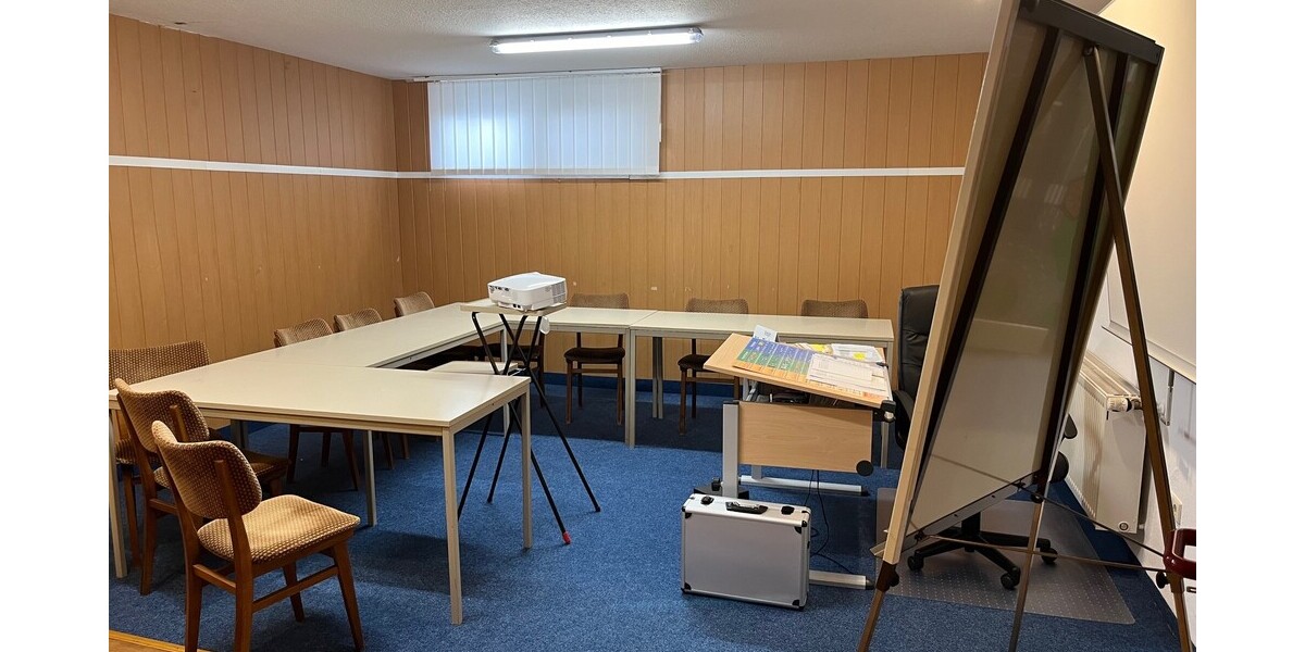 Großzügiges Wohnhaus mit Vollkeller in verkehrsgünstiger Wohnlage von Westerende-Kirchloog - Einfamilienhaus Ihlow | Angebot:26998612