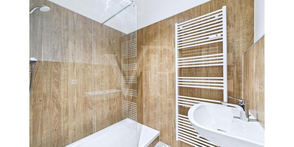 Etagenwohnung Emden - 5 Zimmer, 142 m&sup2;, 920&euro; | Angebot:25053327