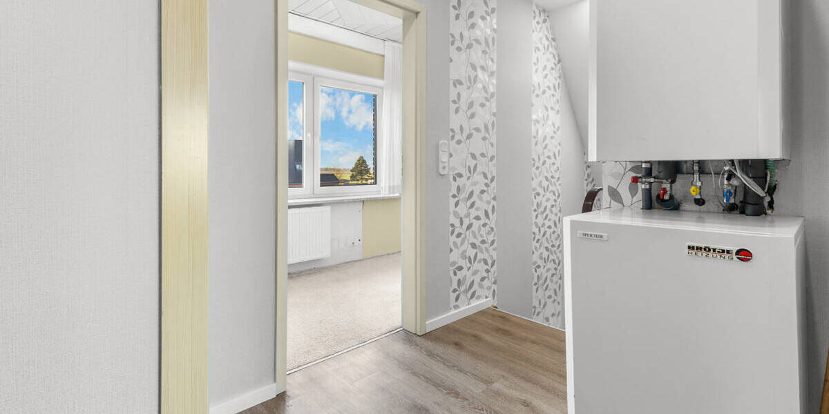 Mehrfamilienhaus, Wohnhaus Osteel - 9 Zimmer, 210 m&sup2;, 419.000&euro; | Angebot:25679583