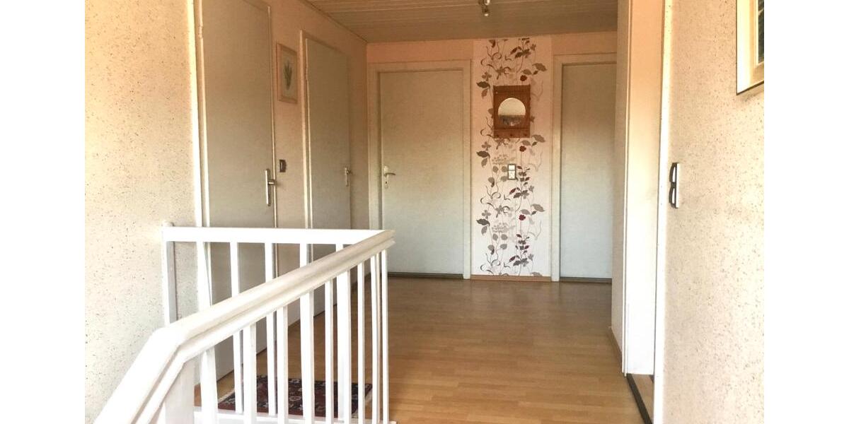 Einfamilienhaus Moormerland - 8 Zimmer, 170 m&sup2;, 325.000&euro; | Angebot:26215216