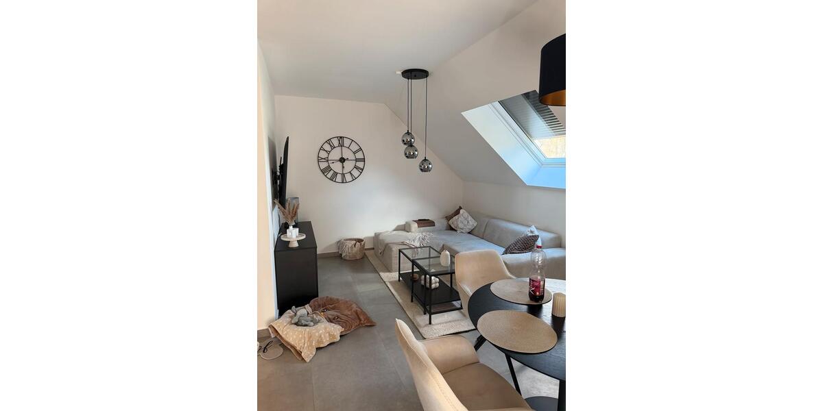 Dachgeschoßwohnung Westoverledingen - 3 Zimmer, 68 m&sup2;, 880&euro; | Angebot:25944680