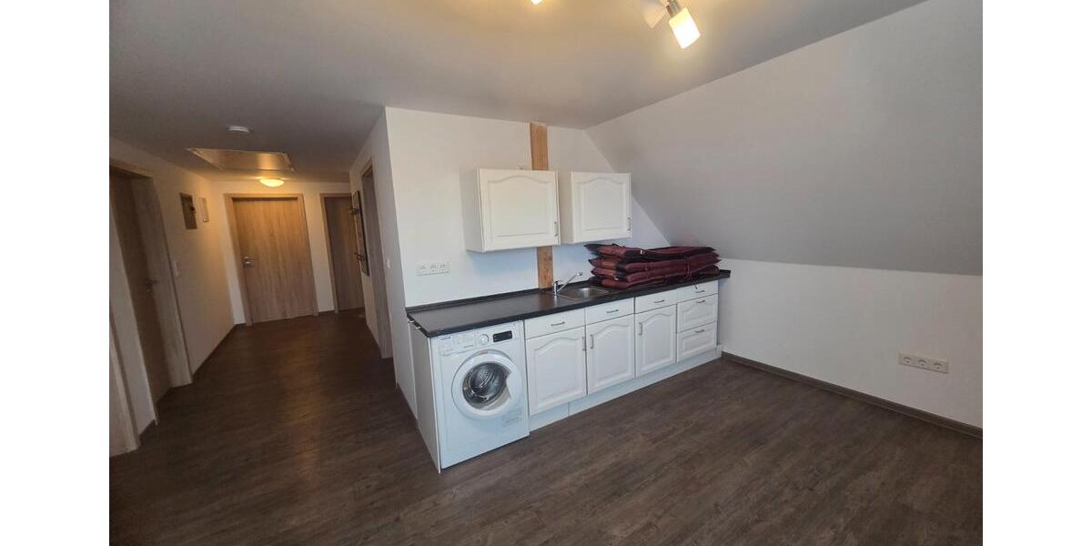 Dachgeschoßwohnung Aurich Georgsfeld und Tannenhausen - 3 Zimmer, 80 m&sup2;, 950&euro; | Angebot:25988502