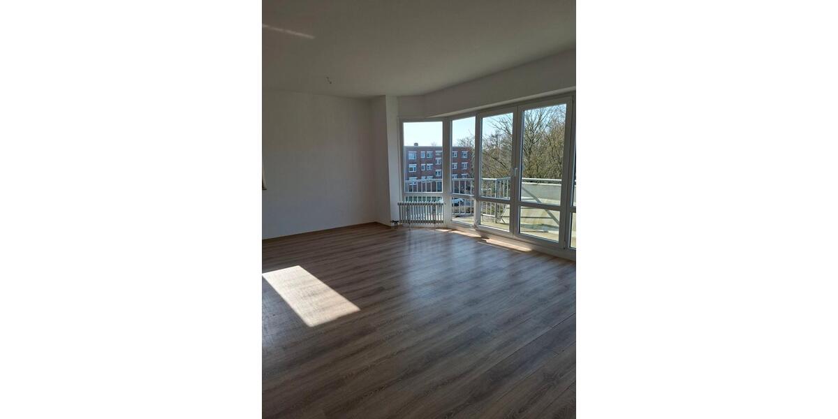 Etagenwohnung Emden - 4 Zimmer, 88 m&sup2;, 618&euro; | Angebot:25989525
