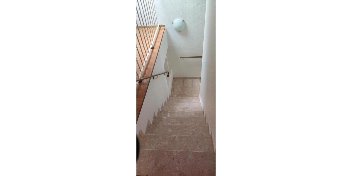 Dachgeschoßwohnung Norden - 2 Zimmer, 60 m&sup2;, 560&euro; | Angebot:26448320
