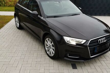 Audi A3 82.000 km 15.900 &euro; Moormerland 26802