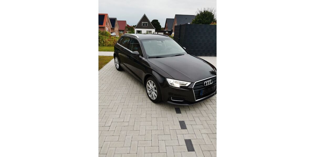 Audi A3 82.000 km 15.900 &euro; Moormerland 26802