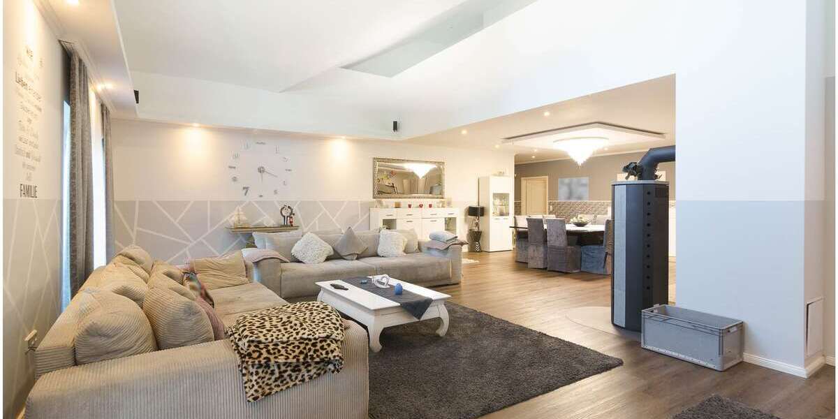 ***Modernes Anwesen - Haus mit Einliegerwohnung auf ca. 4.900 m² Grundstück mit Teich in Flachsmeer*** - Einfamilienhaus Westoverledingen | Angebot:23273632