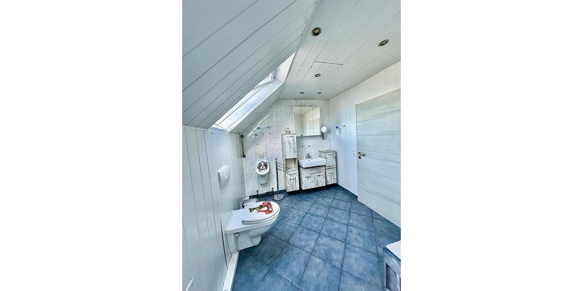 Etagenwohnung Aurich Georgsfeld und Tannenhausen - 4 Zimmer, 130 m&sup2;, 880&euro; | Angebot:24542797