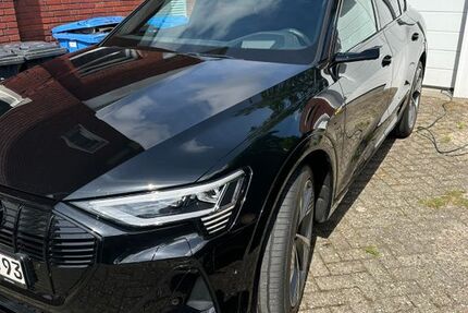 Audi e-tron 67.000 km 35.999 &euro; Norden 26506