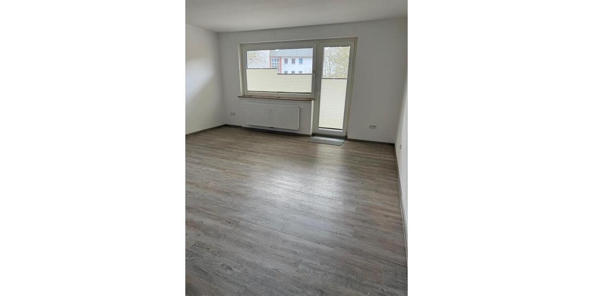 Etagenwohnung Leer (Ostfriesland) - 3 Zimmer, 80 m&sup2;, 750&euro; | Angebot:25903332