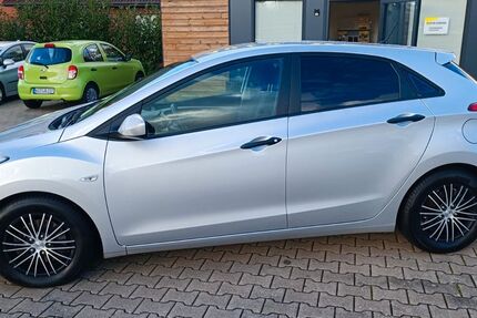 Hyundai i30 107.000 km 6.500 &euro; Moormerland 26802
