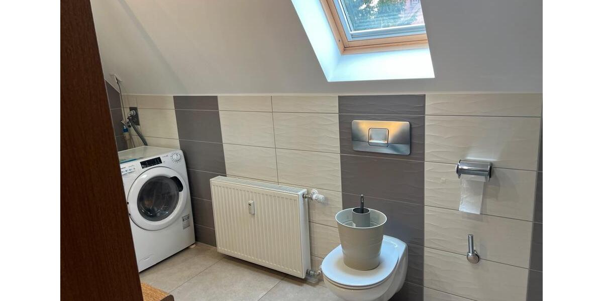 Dachgeschoßwohnung Emden Tholenswehr - 2 Zimmer, 55 m&sup2;, 550&euro; | Angebot:25962460