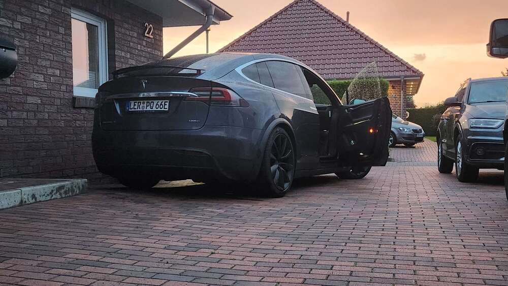 Tesla Model X 165.500 km 33.500 &euro; Leer 26789