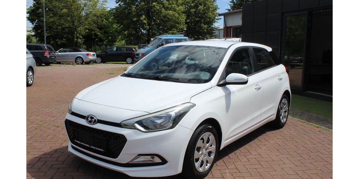 Hyundai i20 54.960 km 7.500 &euro; Großefehn 26629