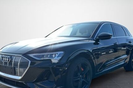 Audi e-tron 36.054 km 34.870 &euro; Norden 26506