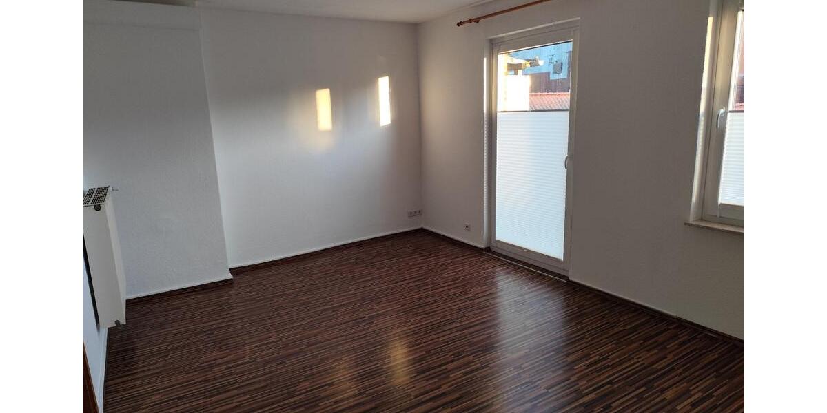 Etagenwohnung Emden - 2 Zimmer, 70 m&sup2;, 580&euro; | Angebot:25309995